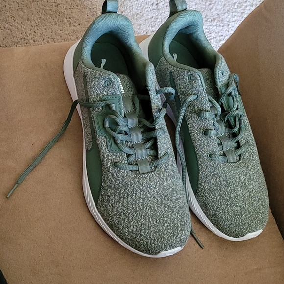 puma soft foam green